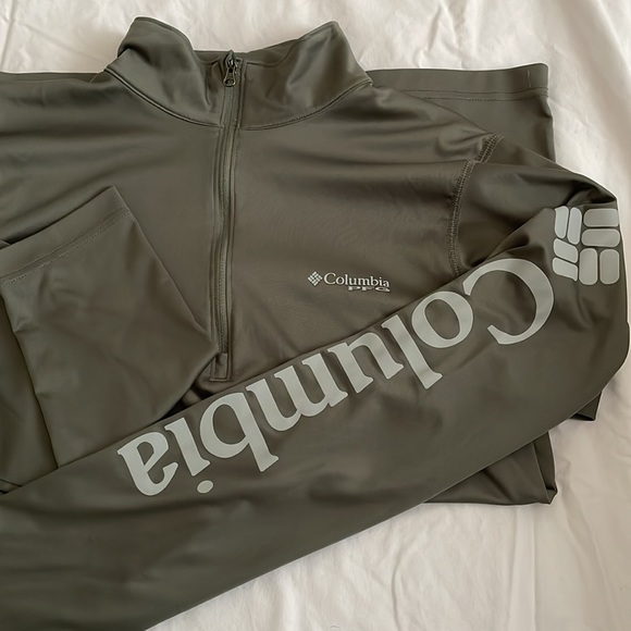 Columbia Quarter Zip - Picture 1 of 4